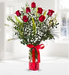 7 Red Rose in Vase