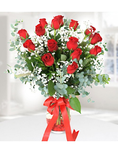 15 Red Rose in Vase