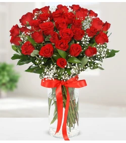 33 Red Rose in Vase