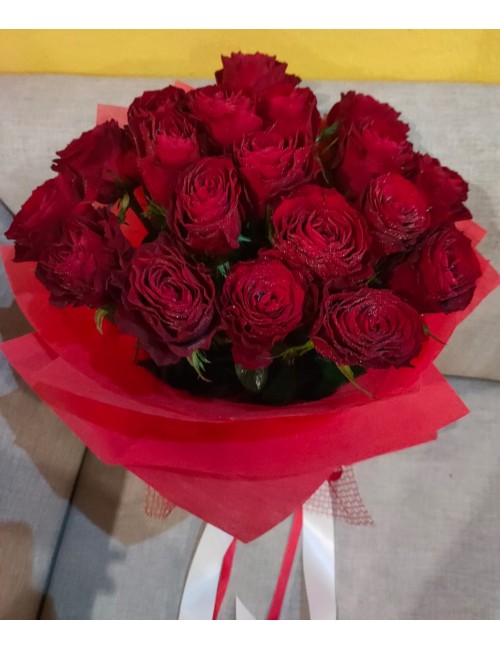 19 Red Rose Valentines Bouquet