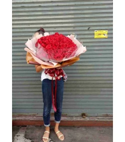 100 Red Rose Bouquet