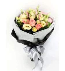 Lusianthus and Pink Roses