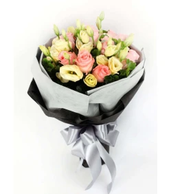 Lusianthus and Pink Roses